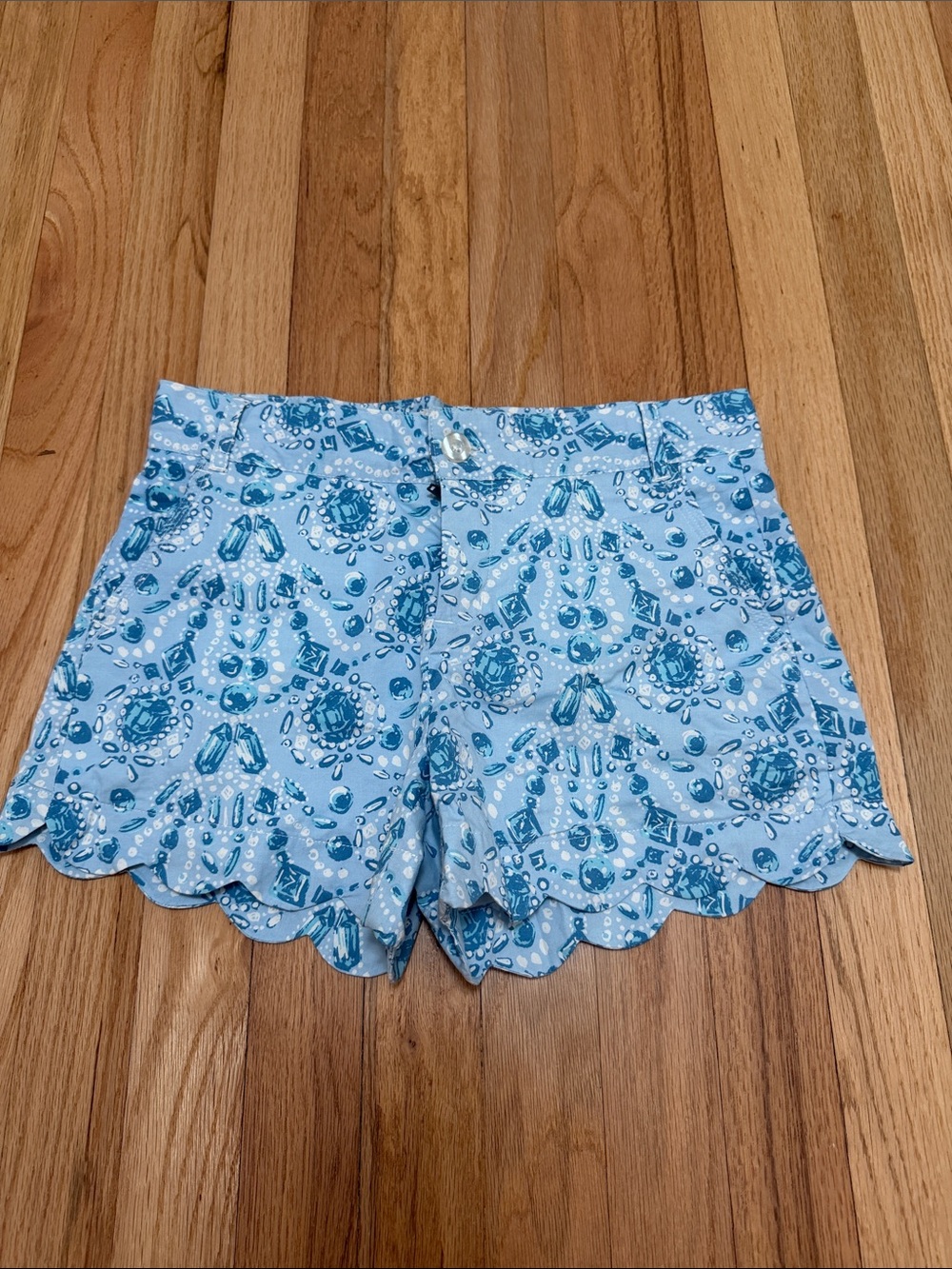 Lauren James XS Blue Printed Scallop Hem Women's Shorts